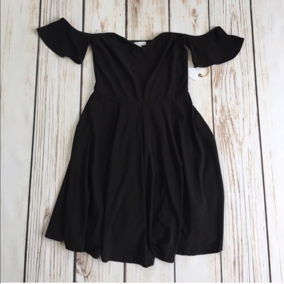 Urban Outfitters Dresses & Skirts - NWT ✨ Leith Black off the shoulder dress